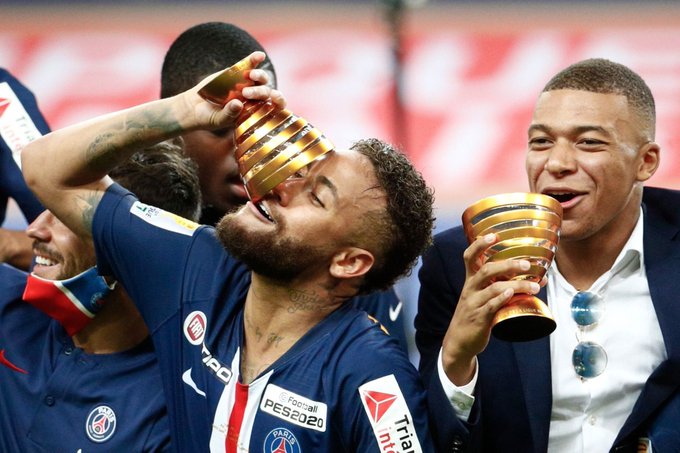 开云体育-包含那不勒斯战平AC米兰，内马尔扑点救主欧冠的词条